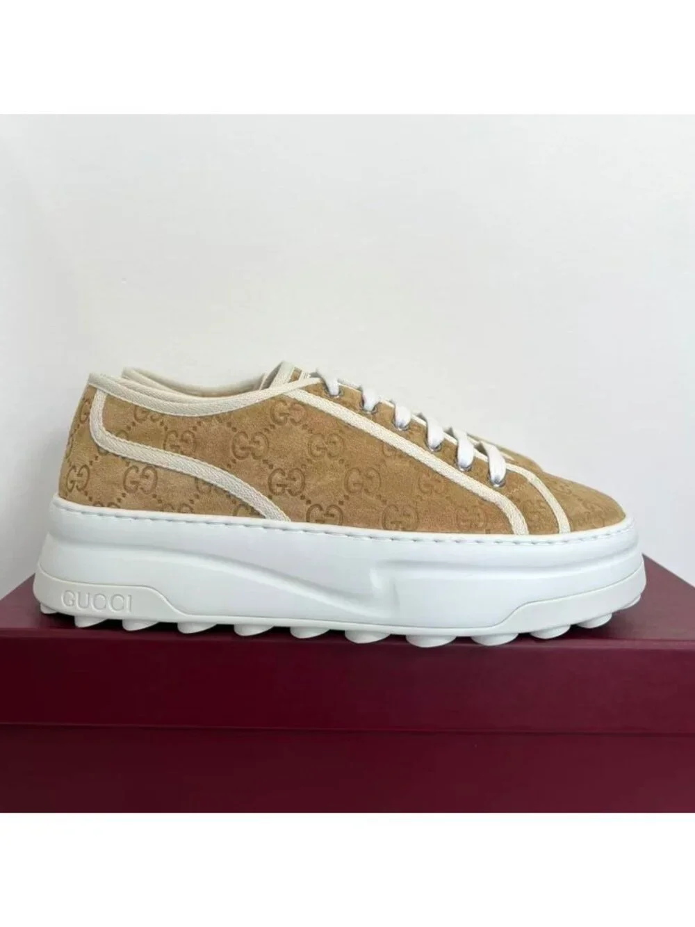 Gucci Women’s Tennis 1977 Trek GG Suede Platform Sneakers Buttersco EU40 796294